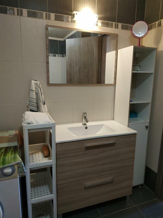 Alexandra Apartment อาร์เตมีดา ภายนอก รูปภาพ